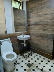 E9 Premium (D27), Factory #498566331